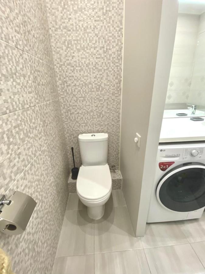 Vip Apartment In Odessa Экстерьер фото